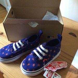Vans mets toddler sneakers size 7